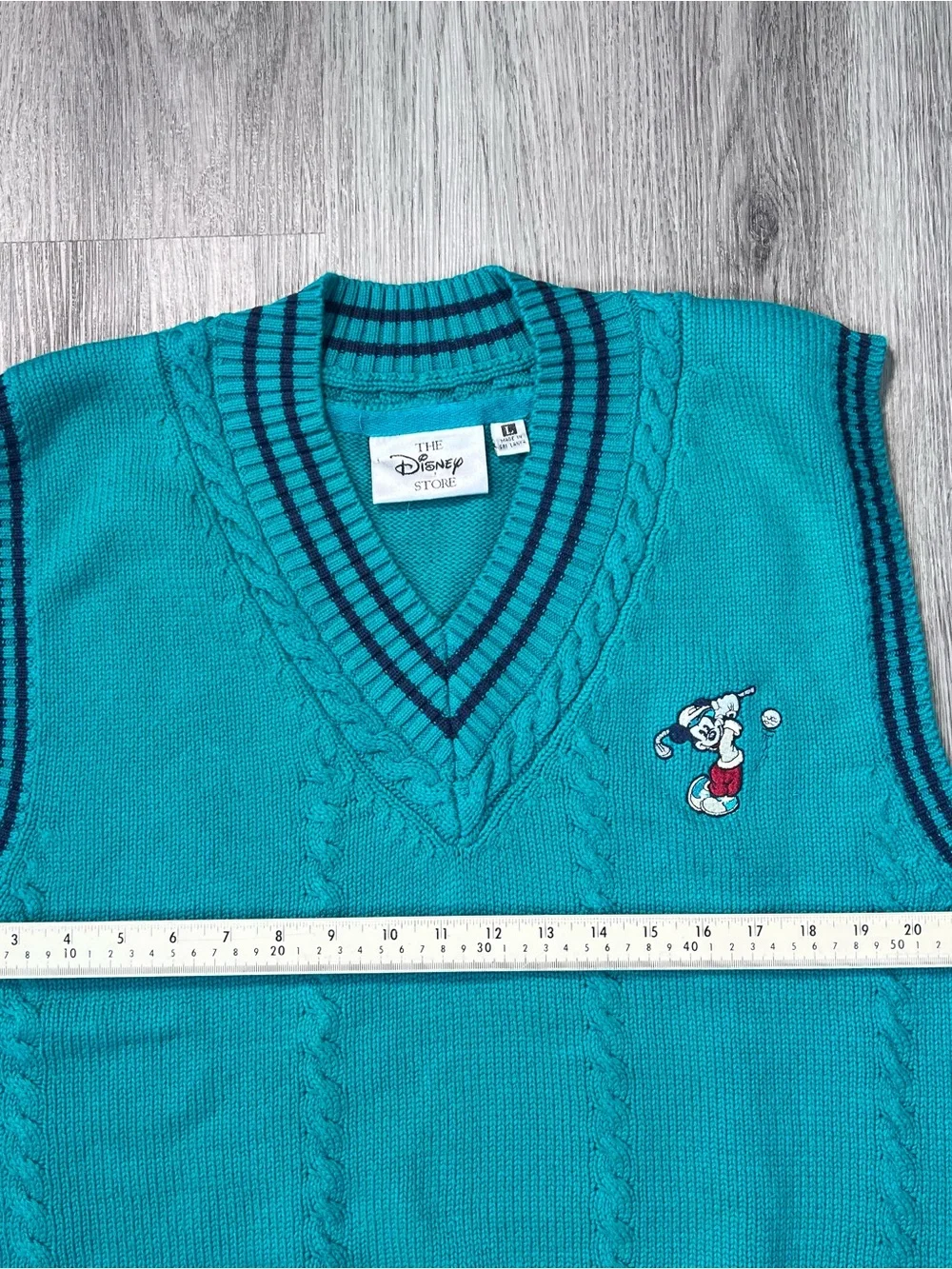 Vintage Disney Store Men’s L Green Knit Mickey Mouse Golf Cricket Sweater Vest - Picture 8 of 8